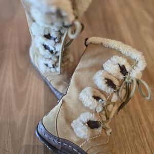 The North Face Tan Suede Winter Fur-Trim Boots